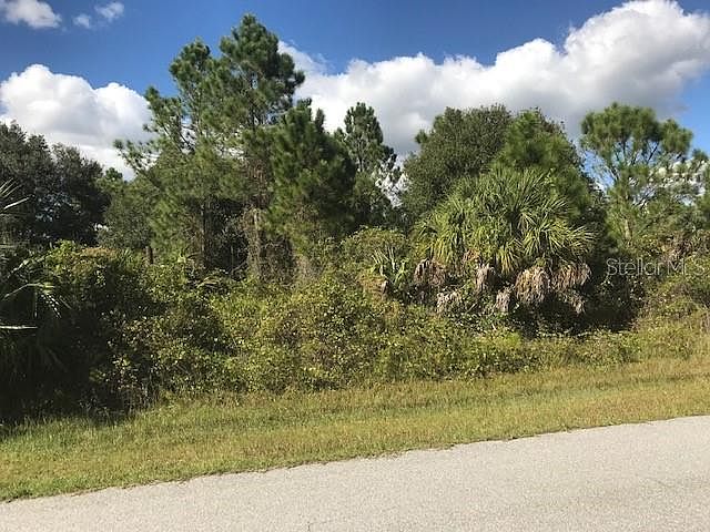2nd image of Laratonda Rd