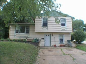 1st image of 11000 Herrick Ave