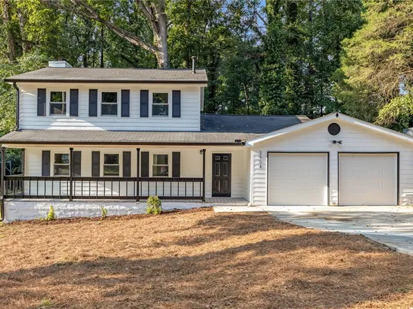 2904 Wood Hollow Ln, Jonesboro, GA 30236