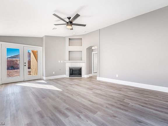 5th image of 4453 Meadowlark Wing Way