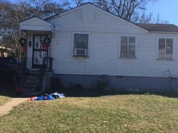 37 14th Ct W, Birmingham, AL 35204