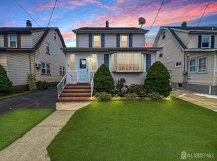 27 Hermann Ave, Carteret, NJ 07008