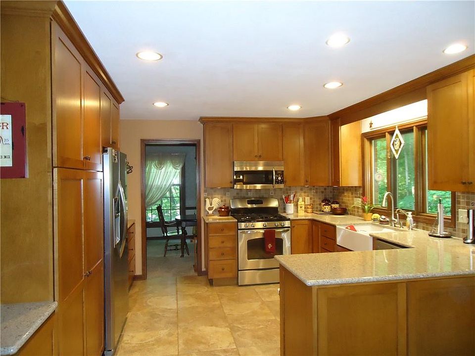 2nd image of 3580 Tallwood Ln