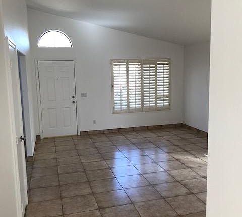 3rd image of 4625 E Summerhaven Dr