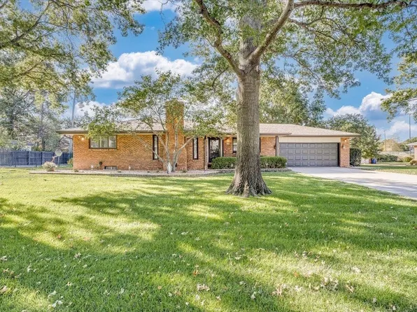 235 Mary Ave, Garden Plain, KS 67050