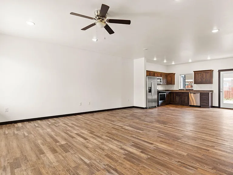 824 Rookery Ln #B — Photo 20
