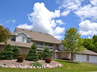 N26W24150 River Park Dr #9DBC059A7, Pewaukee, WI