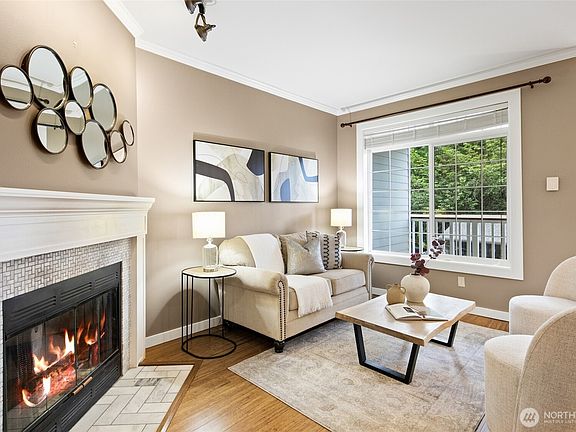 3rd image of 18505 SE Newport Way #D118