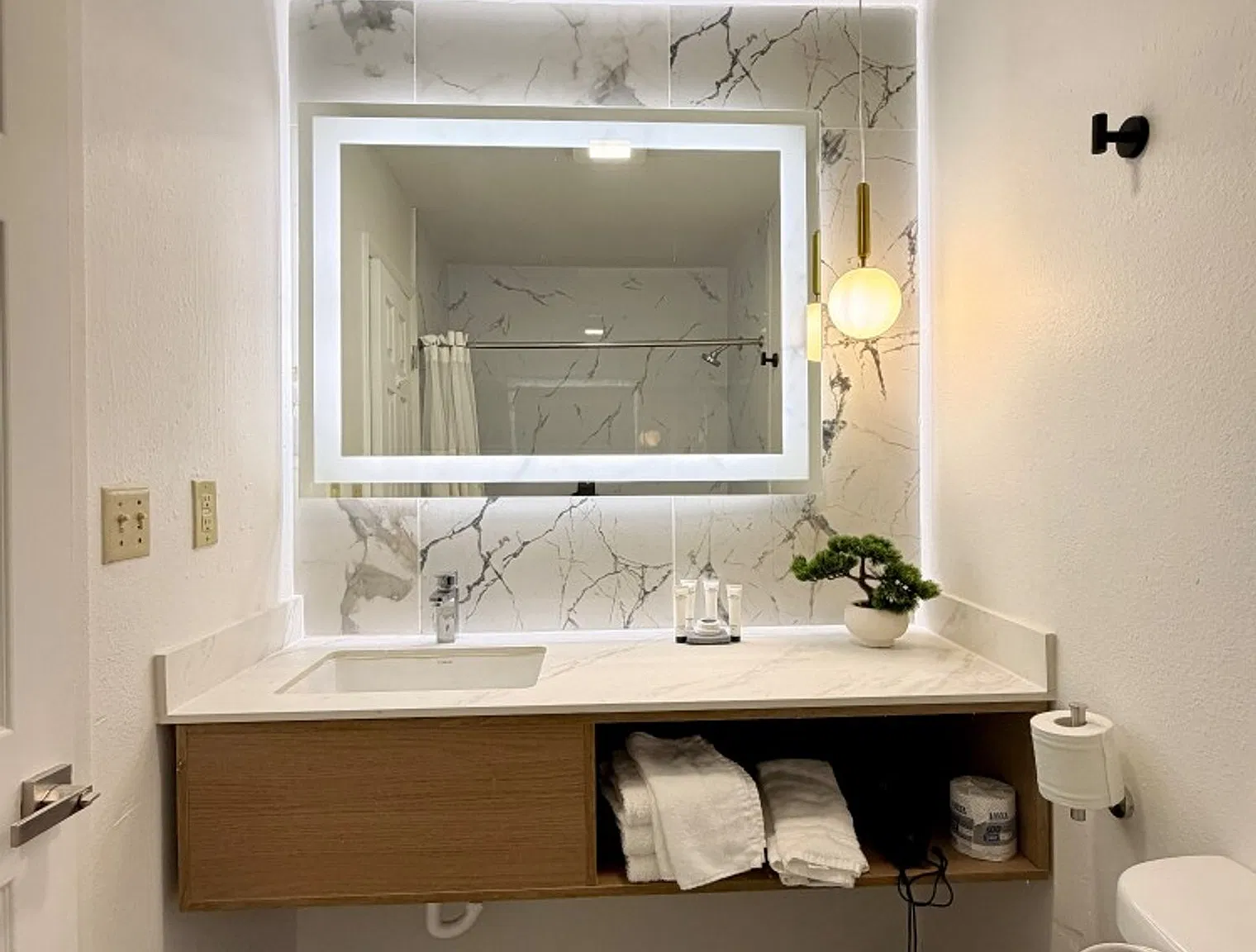 Studio, 1.0 bath, $8,314 — Photo 2