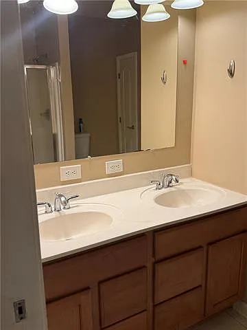 324 Fountains Park Blvd — Photo 16