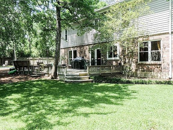 Big backyard, plenty of room for the kids to play.