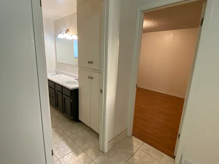 431 S Cheyenne St — Photo 5