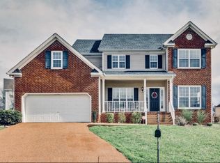 1102 Newpath Ct, Thompsons Station, TN 37179