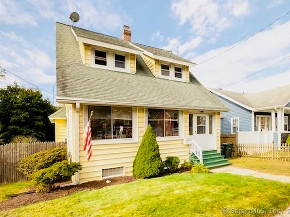 37 Fairview Street, Milford, CT 06460
