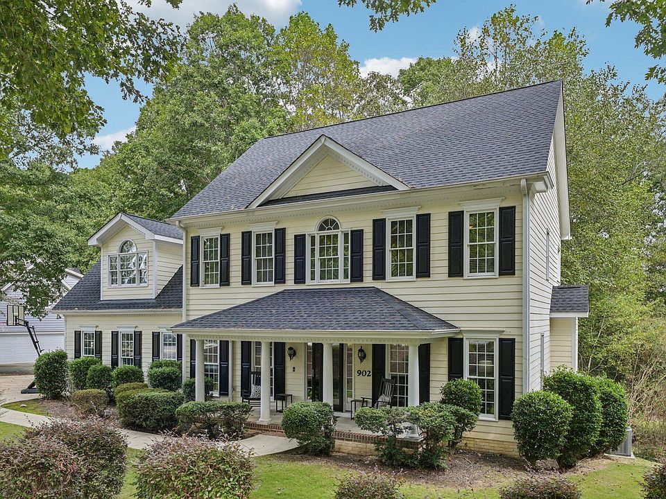 1st image of 902 Birkdale Dr