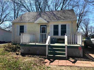 494 W Vine St, Canton, IL 61520