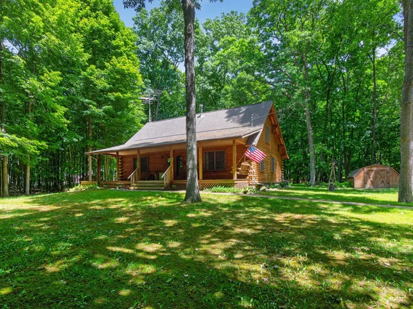 7789 Thorne Rd, Horton, MI 49246