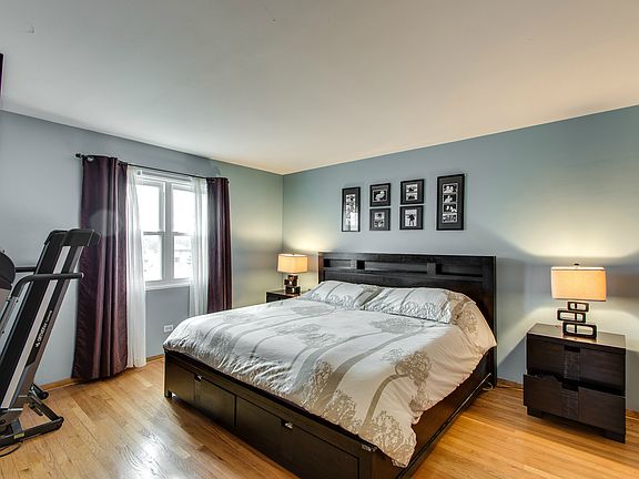 5th image of 2431 W Lunt Ave #3W