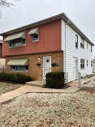 85th - 4052-54 Photo 1