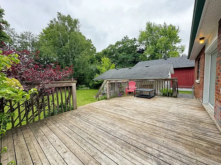 73 Eugenia St #UPPER LEVEL — Photo 30