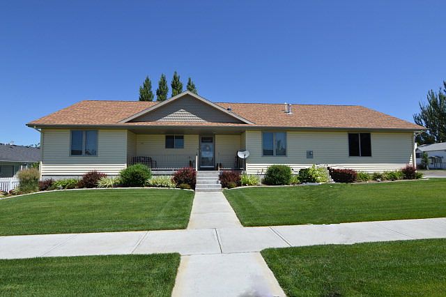 1st image of 2368 Brandon Dr
