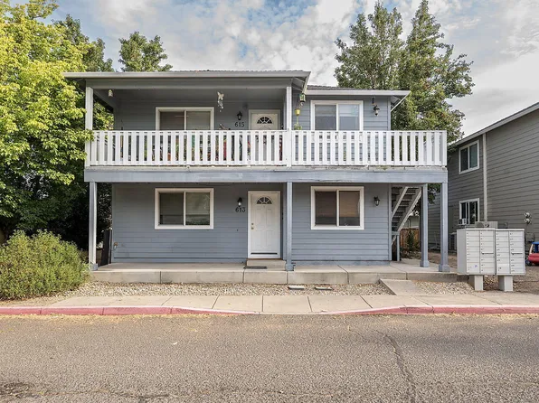 613 Valley Heart Ln, Central Point, OR 97502