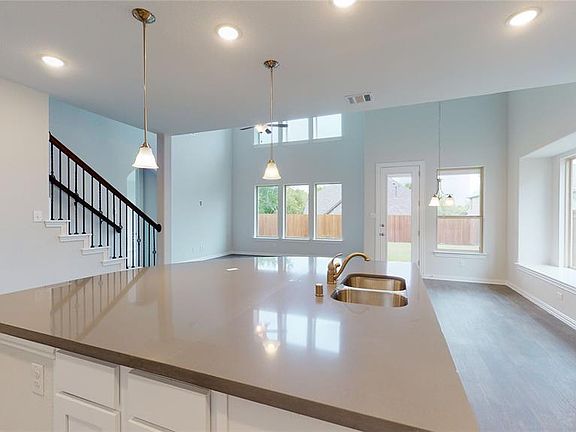 4th image of 1121 Spanish Dove Dr