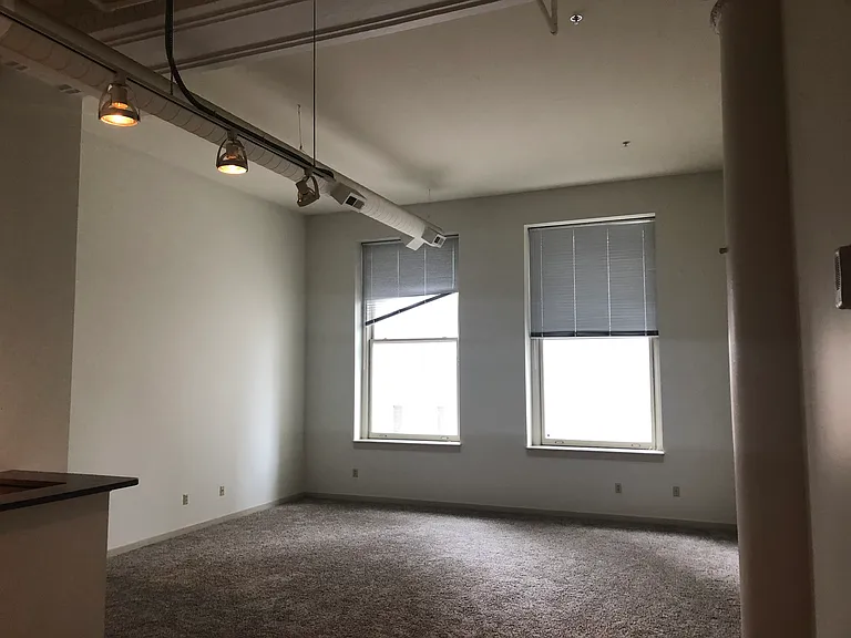 The Brandeis Apartments — Photo 62