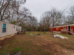 304 Benbrook Dr, Palestine, TX 75801