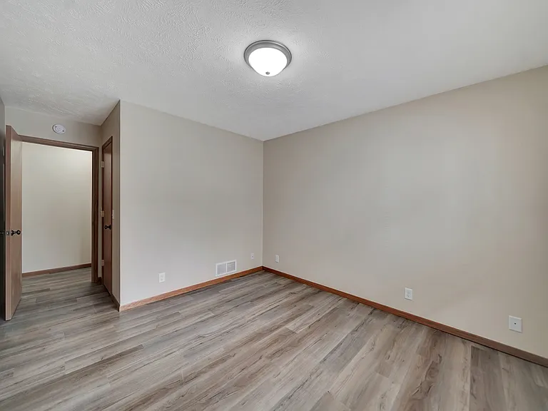 621 N 28th St #2 — Photo 17