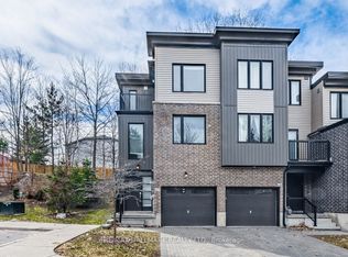 199 Ardagh Rd #36, Barrie, ON L4M 0L1