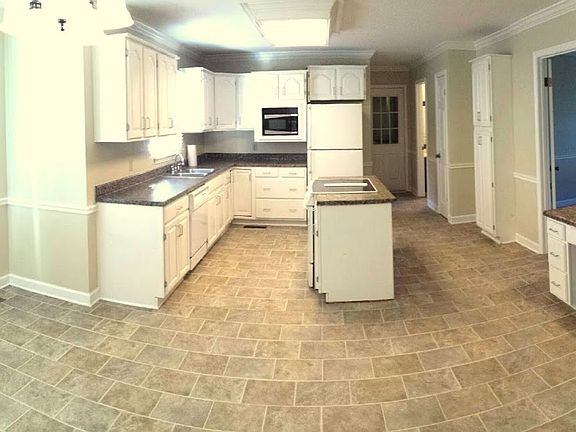Large Kitchen