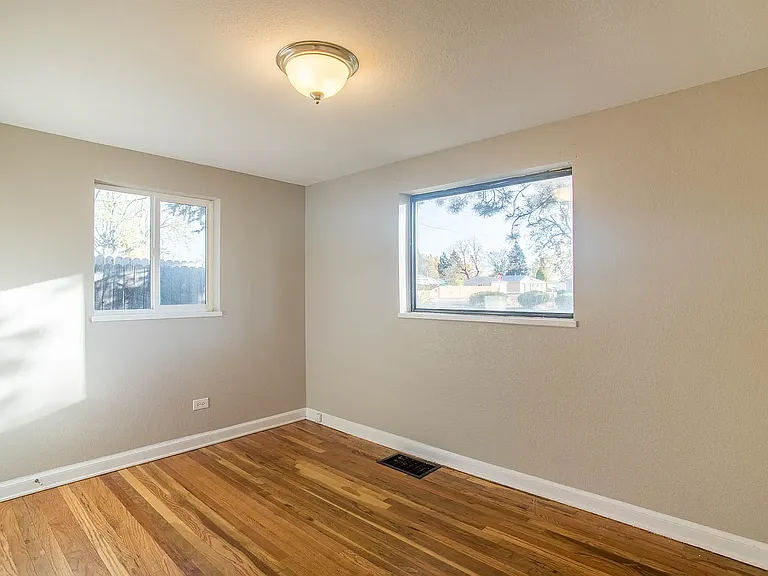 3395 Oneida St #1 — Photo 16