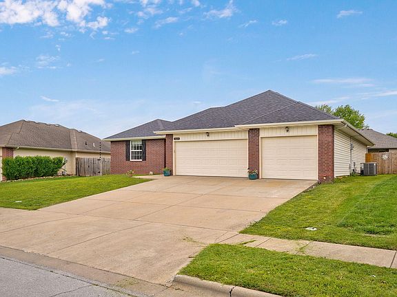 2nd image of 5423 Basswood Court W