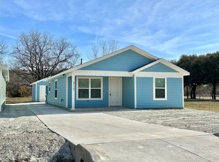 315 SW 14th Ave, Mineral Wells, TX 76067