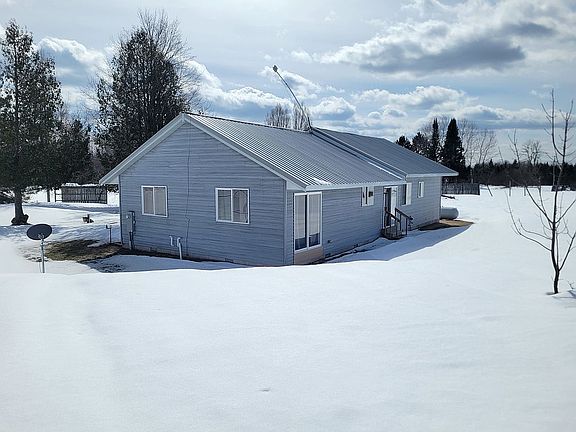 5th image of 15715 Forest R1 Rd