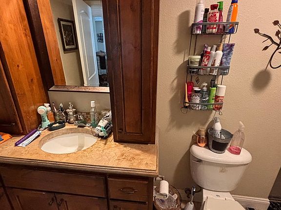 5th image of 512 Stonemont Dr