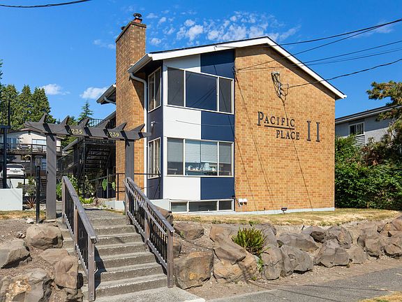 2nd image of 4235-4239 27th Ave W #4
