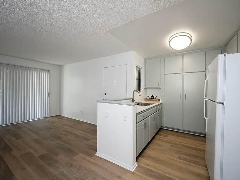 Hazelridge — Photo 7