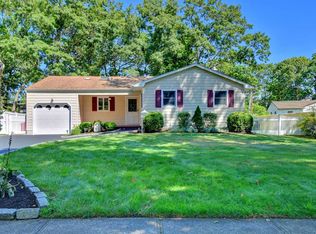60 Bethany Dr, Commack, NY 11725