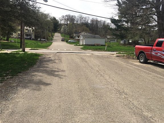 5th image of 634 S 6th St