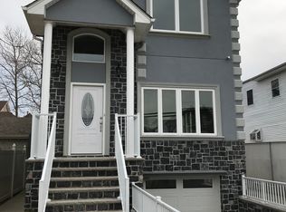 8 Craig Ave, Staten Island, NY 10307
