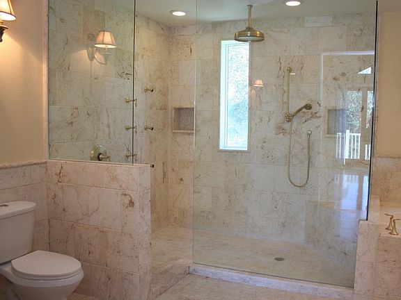 Upstairs Master Bthrm Shower