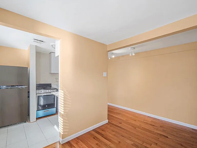 182 Ann St #2 — Photo 6