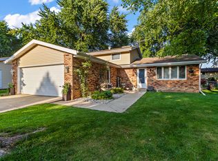 1078 Mallard Dr, Bradley, IL 60915