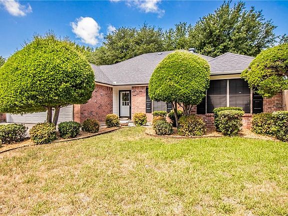 2nd image of 4748 Hollow Tree Dr