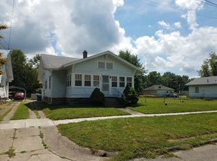 605 W Pine St, Robinson, IL 62454