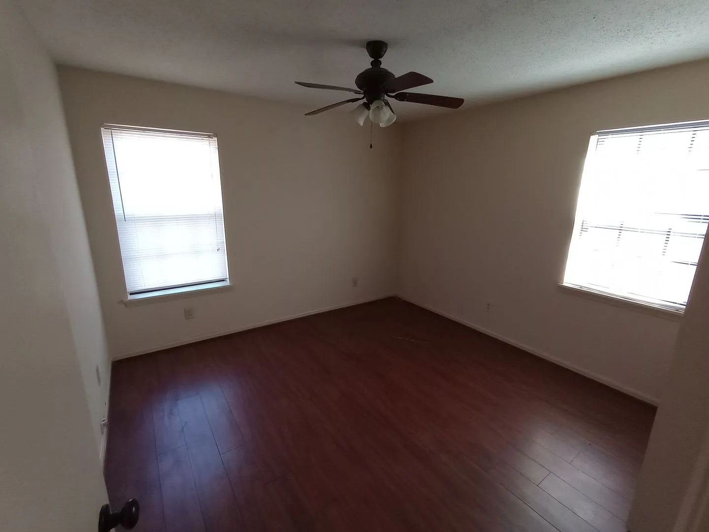 110 Wedgewood Apartments - J. Hall — Photo 2