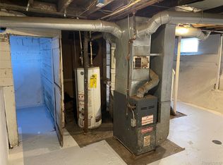 50 Henderson St, Pontiac, MI 48341