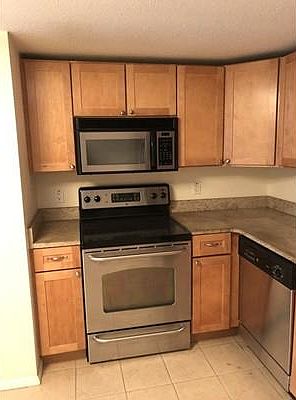 2nd image of 870 Haverhill St APT 14B